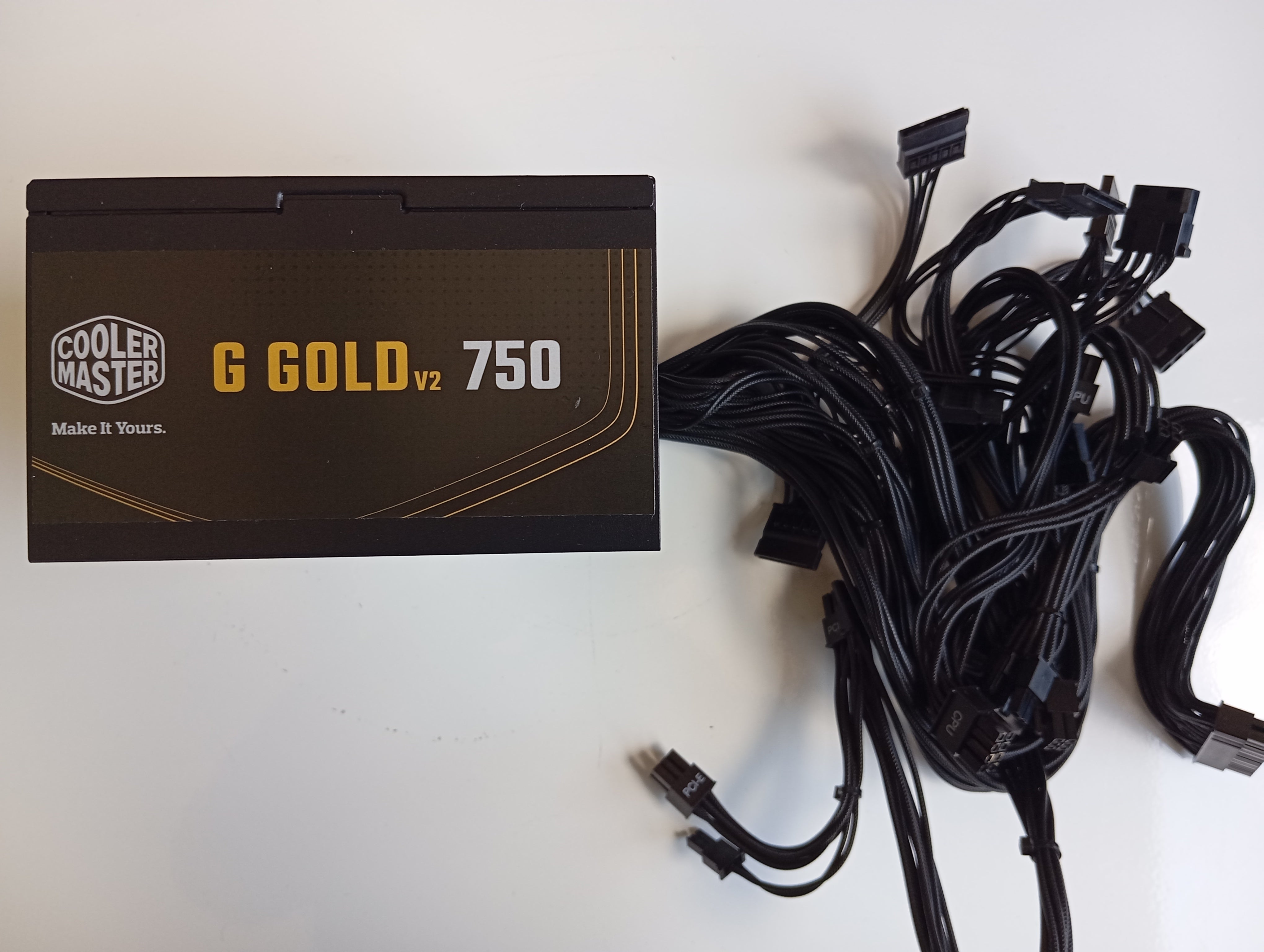 Refurbished Cooler Master G Gold 750 V2 750 Watt Refurbished Cooler Master G Gold 750 V2 750 Watt